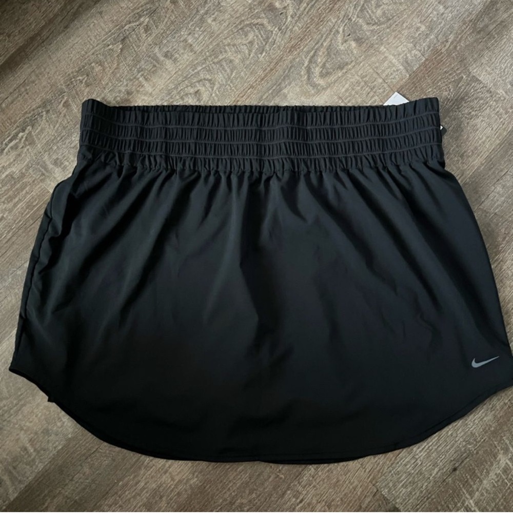 NWT Nike Plus Size One Ultra High-Waisted Skort